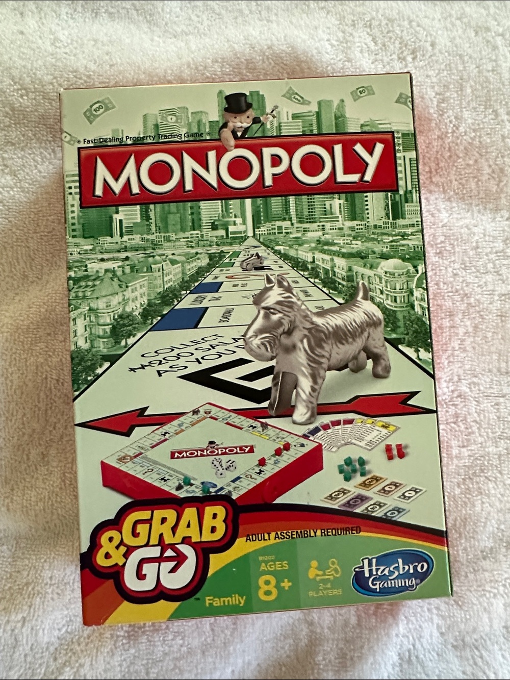 Hasbro Monopoly Grab & Go Travel Game - Green and Red Accents